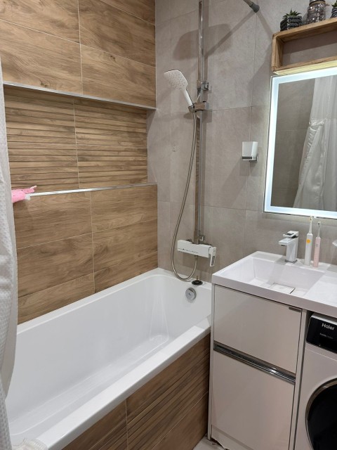 3 комн., 89 м², Инд. планировка, Крестьянский рынок, стадион "Туймаада" 9