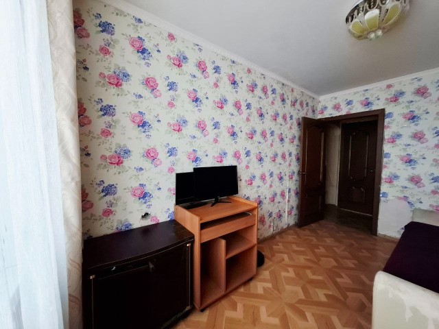2 комн., 50 м², КПД, 202 мкрн. 4