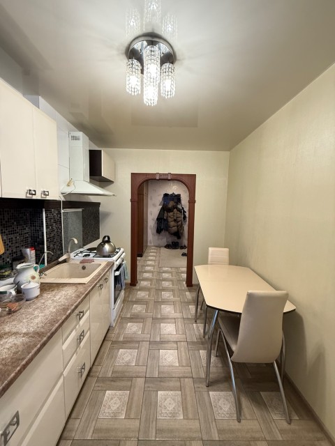 4 комн., 71 м², КПД, Крытый рынок