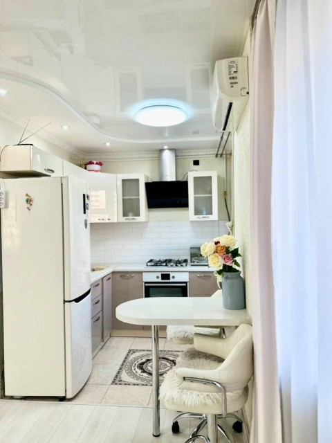 2 комн., 43 м², Блочный, Центр - район пл. Ленина 8