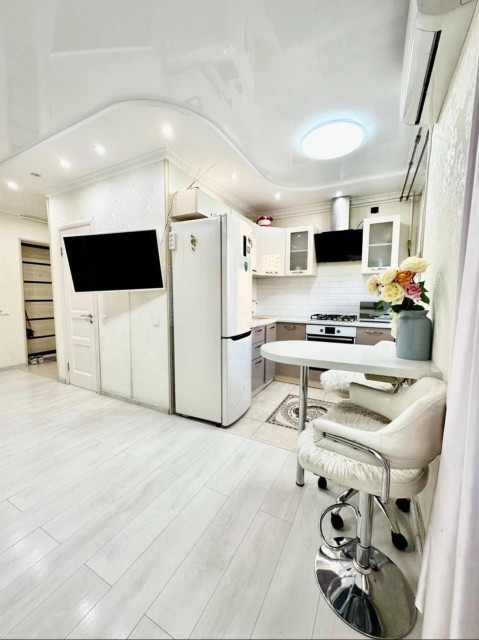 2 комн., 43 м², Блочный, Центр - район пл. Ленина 6