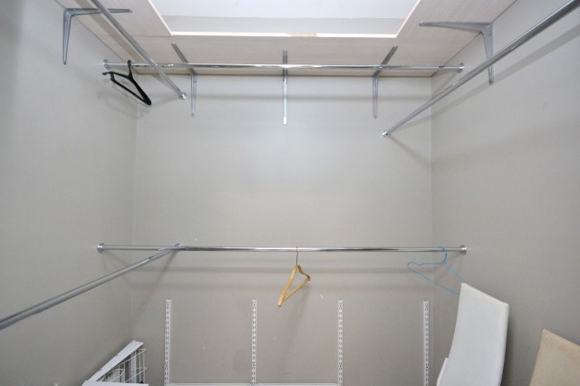 4 комн., 110 м², Монолитно-каркасный, Дом быта 19