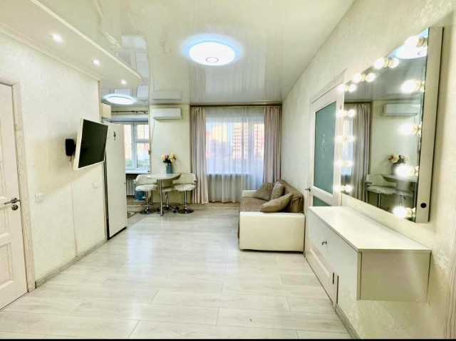 2 комн., 43 м², Блочный, Центр - район пл. Ленина 9