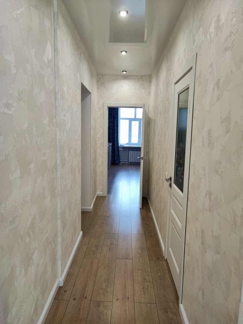 2 комн., 70 м², Сталинка, Центр - район пл. Ленина 7