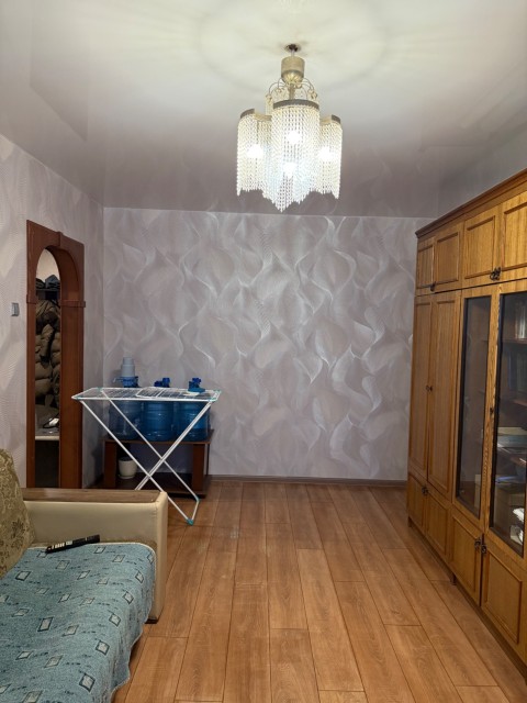 4 комн., 71 м², КПД, Крытый рынок 13