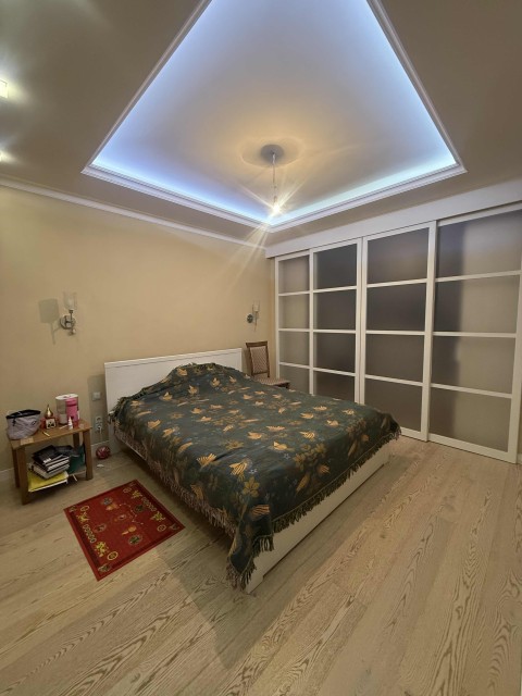 3 комн., 96 м², Монолитно-каркасный, Дом быта 2