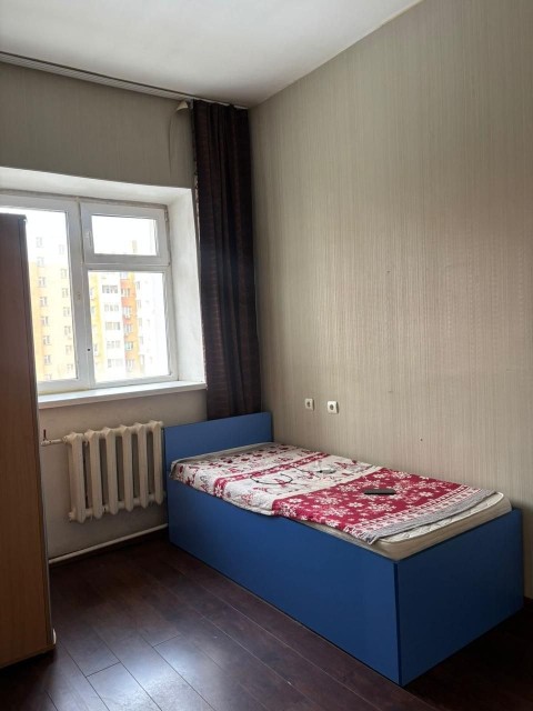 4 комн., 90 м², Инд. планировка, Центр - район пл. Дружбы 2