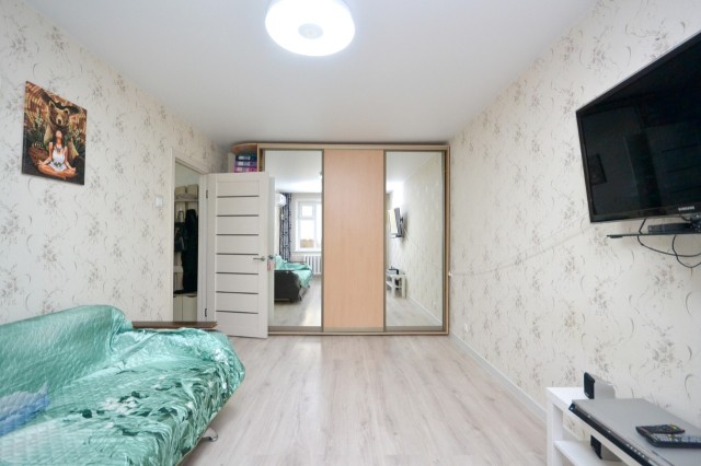 2 комн., 47 м², КПД, 202 мкрн. 5