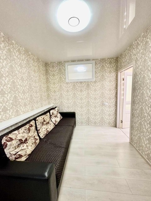 2 комн., 43 м², Блочный, Центр - район пл. Ленина 10