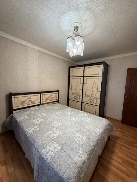 4 комн., 71 м², КПД, Крытый рынок 7