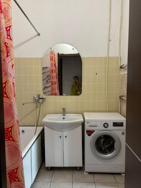 4 комн., 90 м², Инд. планировка, Центр - район пл. Дружбы 6