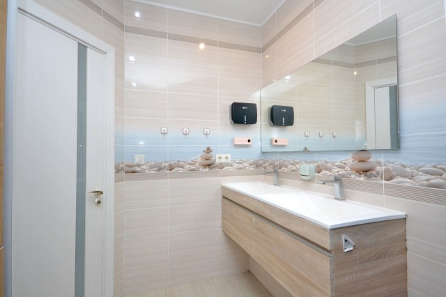 4 комн., 110 м², Монолитно-каркасный, Дом быта 16