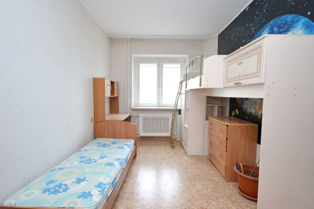 3 комн., 75 м², 112 серия, Сахацирк 10