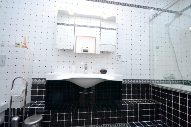 3 комн., 81 м², 112 серия, Сахацирк 17