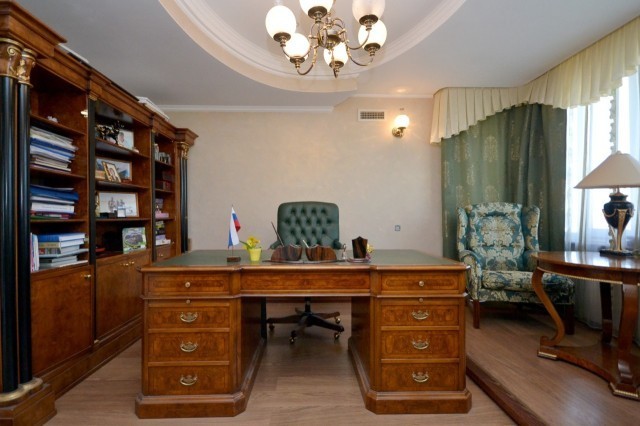 Больше 4 комн., 270 м², Инд. планировка, Центр - район пл. Ленина 3