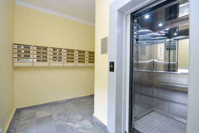 Больше 4 комн., 270 м², Инд. планировка, Центр - район пл. Ленина 19