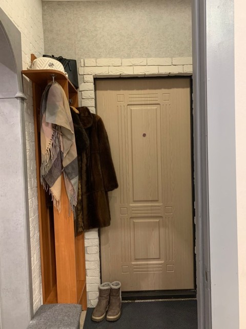 2 комн., 50 м², Блочный, Глазная больница 8