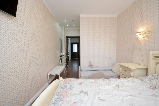 3 комн., 81 м², 112 серия, Сахацирк 7