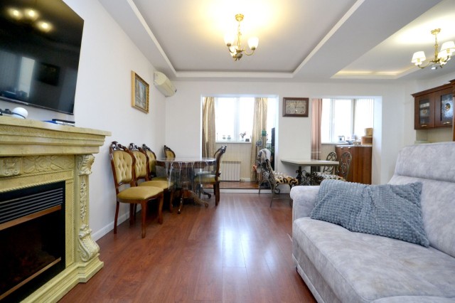 3 комн., 81 м², 112 серия, Сахацирк 5