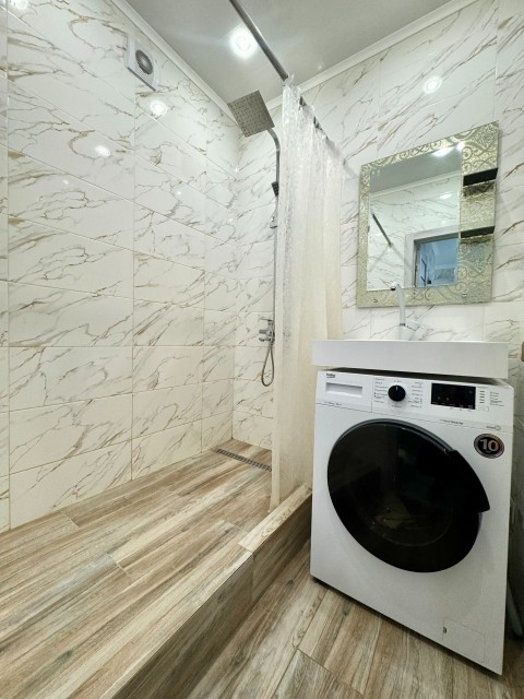 3 комн., 52 м², Монолитно-каркасный, Глазная больница 8