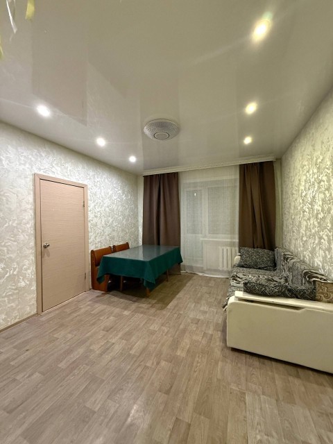 3 комн., 51 м², Блочный, Апельсин