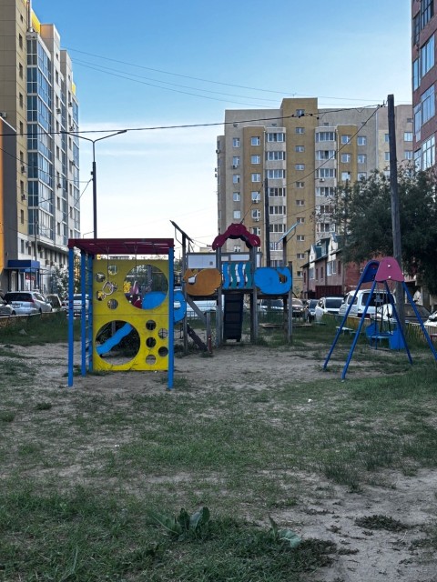 Больше 4 комн., 142 м², 112 серия, Крестьянский рынок, стадион "Туймаада" 6