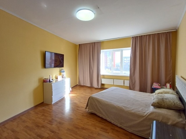 4 комн., 112 серия, 202 мкрн. 12