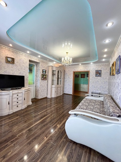 3 комн., Инд. планировка, Старый город 2