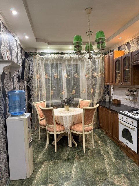 2 комн., 67 м², Блочный, Автовокзал