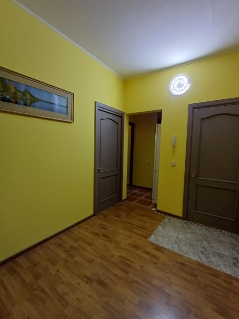 4 комн., 112 серия, 202 мкрн. 5