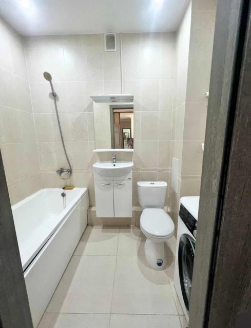 1 комн., 46 м², Монолитно-каркасный, Автовокзал 4