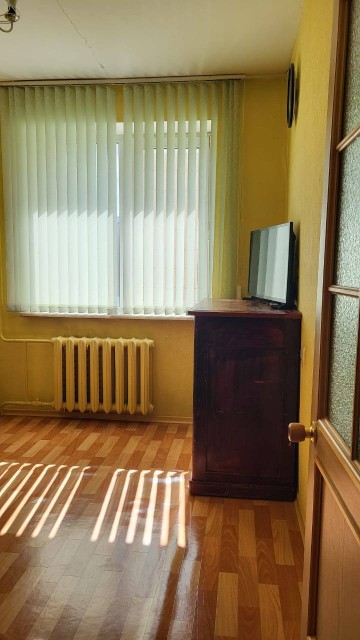 4 комн., 71 м², КПД, Центр - район пл. Орджоникидзе 6