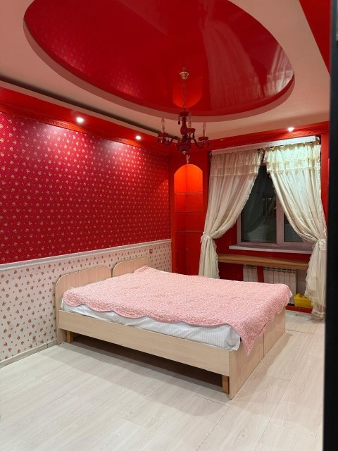 2 комн., 67 м², Блочный, Автовокзал 7