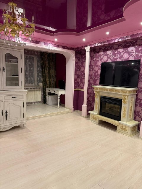 2 комн., 67 м², Блочный, Автовокзал 6