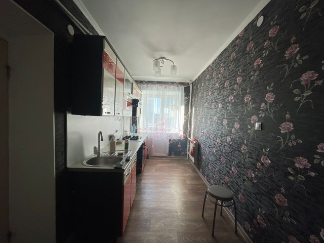 3 комн., 60 м², Блочный, 26 школа 6