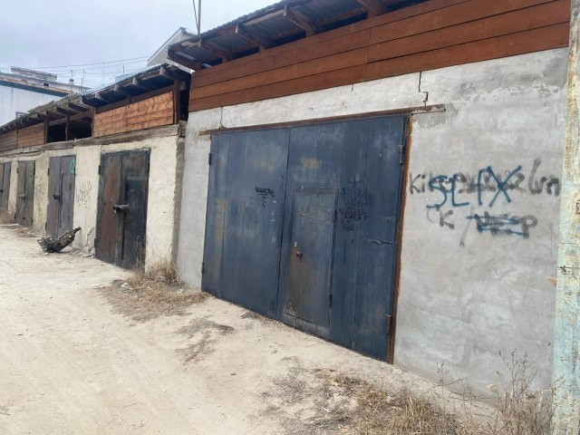 2 комн., 67 м², Блочный, Автовокзал 12