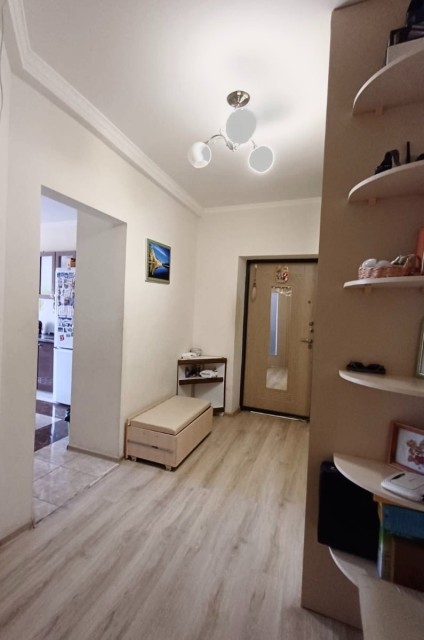 2 комн., 72 м², Блочный, ДСК 10