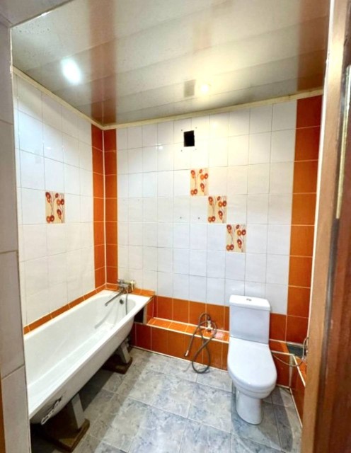 2 комн., 43 м², Блочный, 16 квартал 3