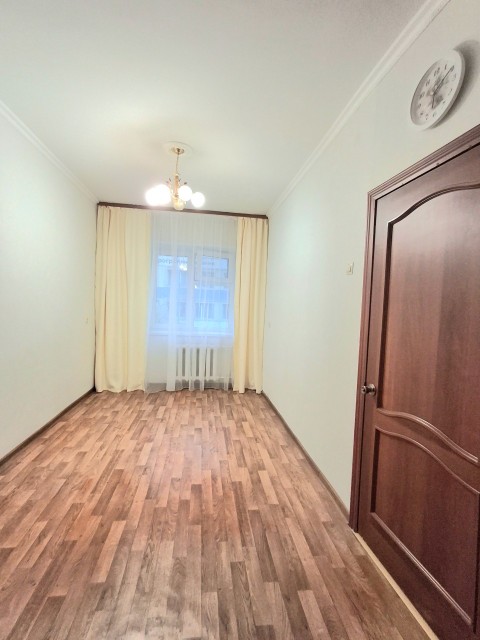 3 комн., Блочный, Крытый рынок 5