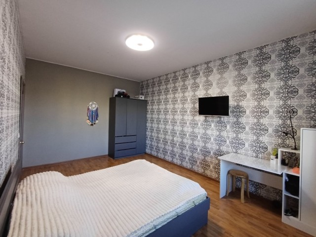 4 комн., 112 серия, 202 мкрн. 10