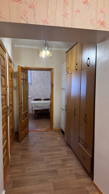 4 комн., 95 м², Инд. планировка, Центр - район пл. Орджоникидзе 5