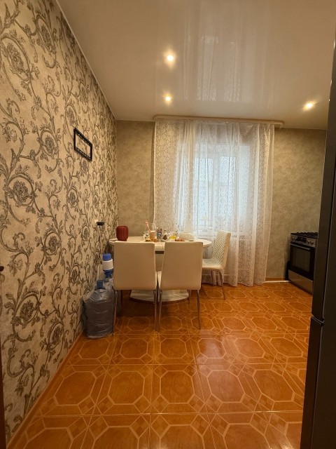 2 комн., 61 м², Инд. планировка, 202 мкрн. 10