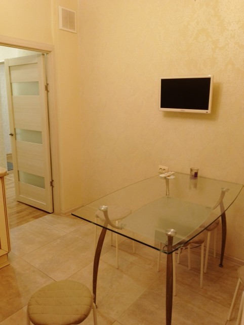 3 комн., 77 м², 112 серия, 202 мкрн. 3