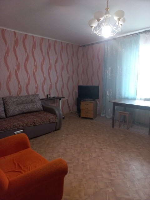 2 комн., 63 м², Блочный, Глазная больница 3