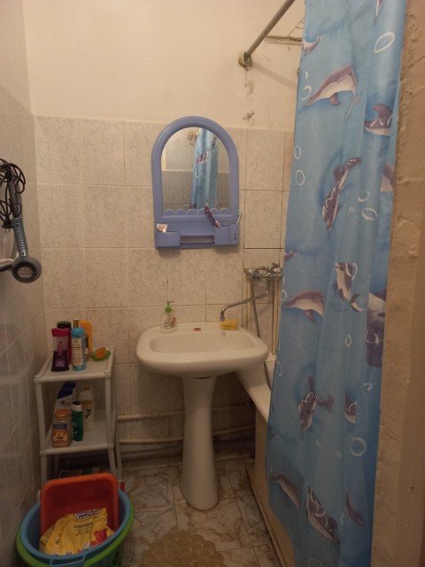 2 комн., 63 м², Блочный, Глазная больница