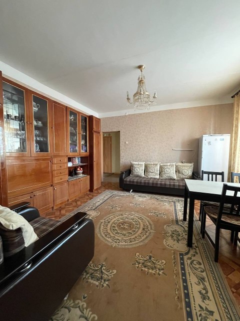 4 комн., 84 м², Другое, Центр - район пл. Орджоникидзе