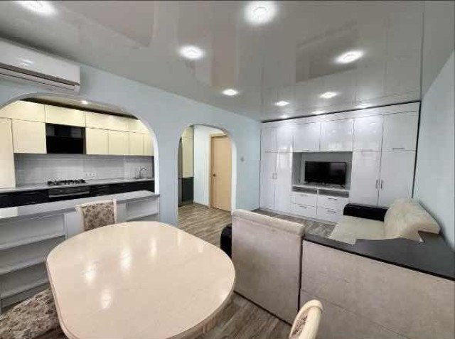 3 комн., 72 м², КПД, Старый город 8