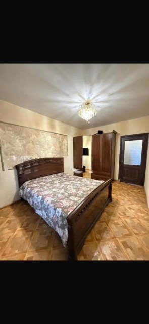 3 комн., 70 м², Монолитно-каркасный, Автовокзал 4