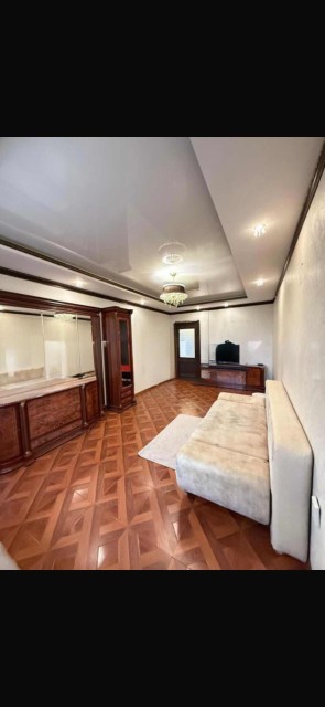 3 комн., 70 м², Монолитно-каркасный, Автовокзал 10