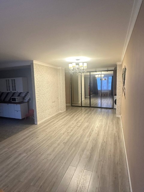 3 комн., 90 м², Монолитно-каркасный, Автовокзал